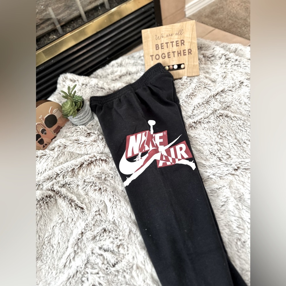 Nike Jordan - Boys - Large sweatpants